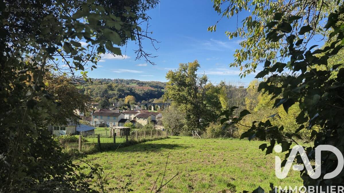 Photo 1 - Terrain à SAINT-LEONARD-DE-NOBLAT