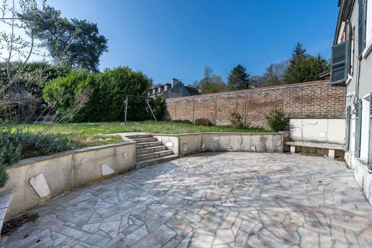 Maison à LOUVECIENNES