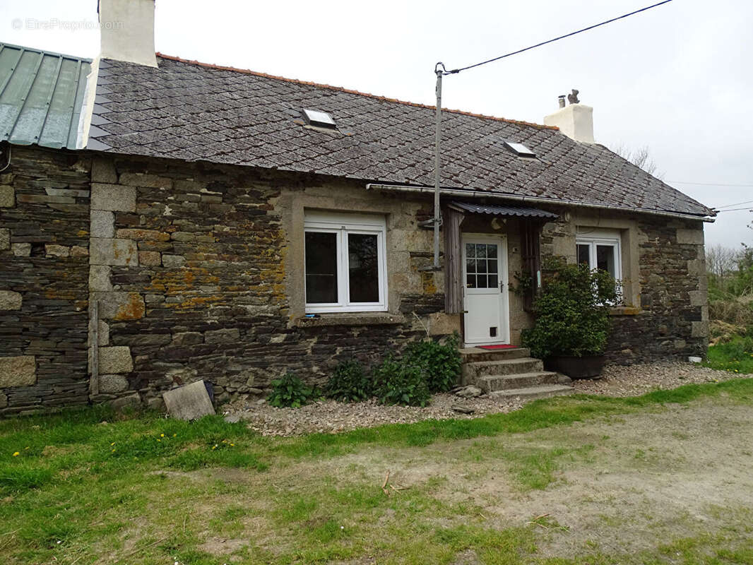 Maison à KERGRIST-MOELOU