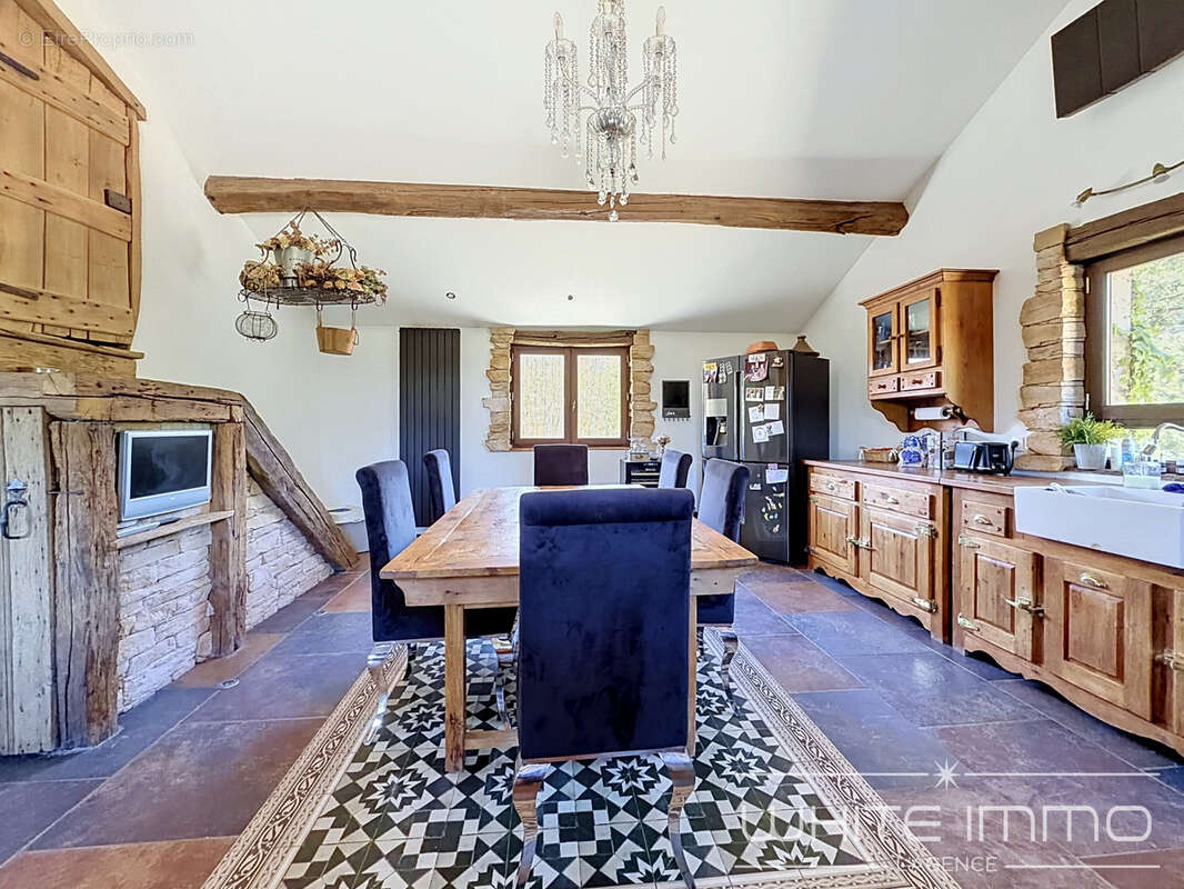 'la source' - vente co-exclusivité, vaugneray, maison 182 m2, 4 chambres, terrain 3300 m2, piscine - photo 7