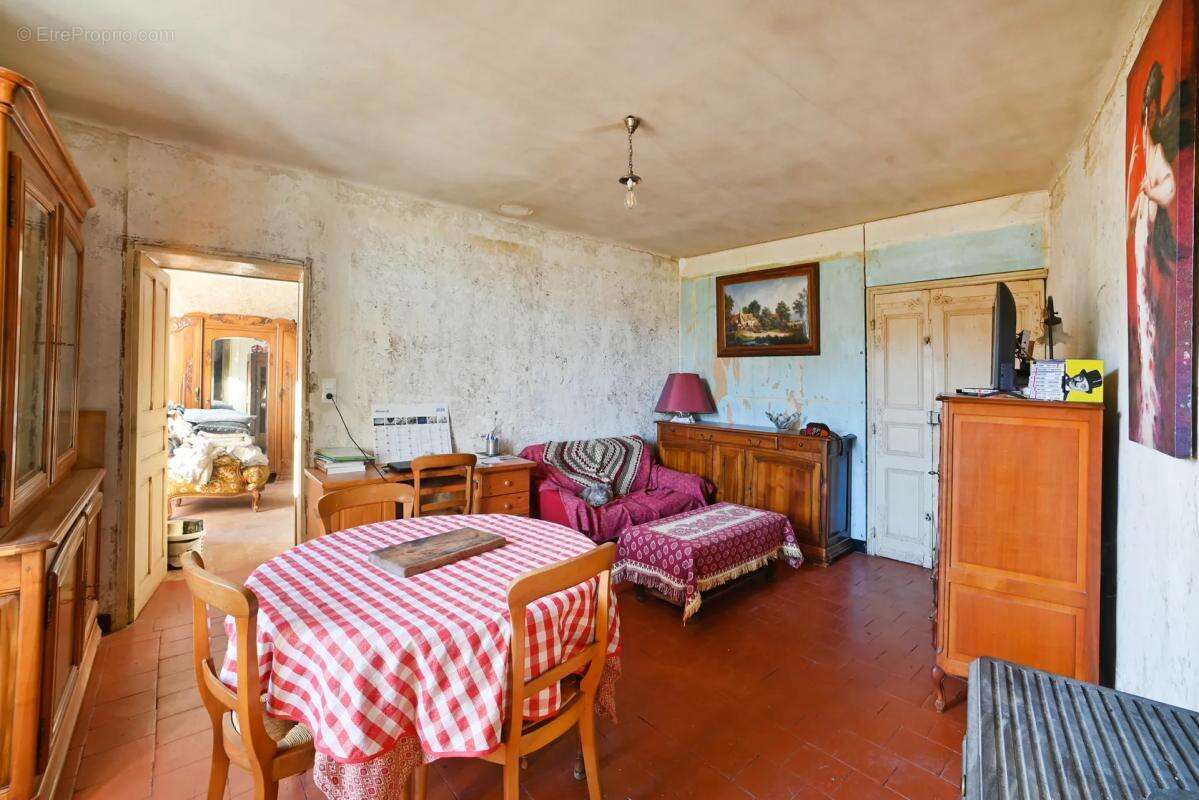 Maison à SAINT-SEBASTIEN-D'AIGREFEUILLE