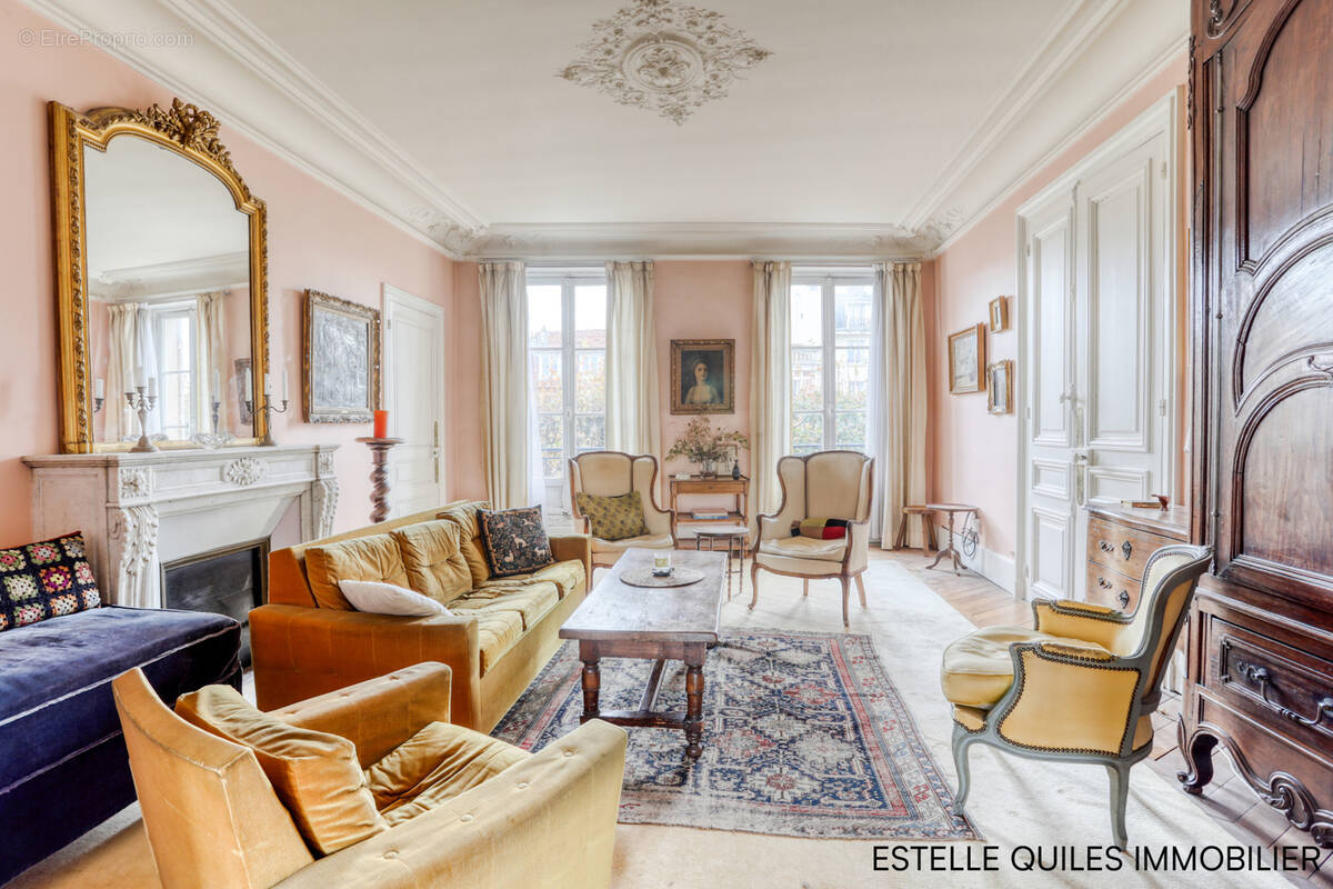Appartement à VERSAILLES