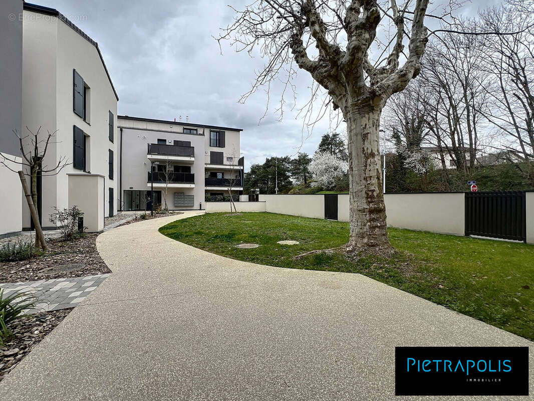 Appartement à JONAGE