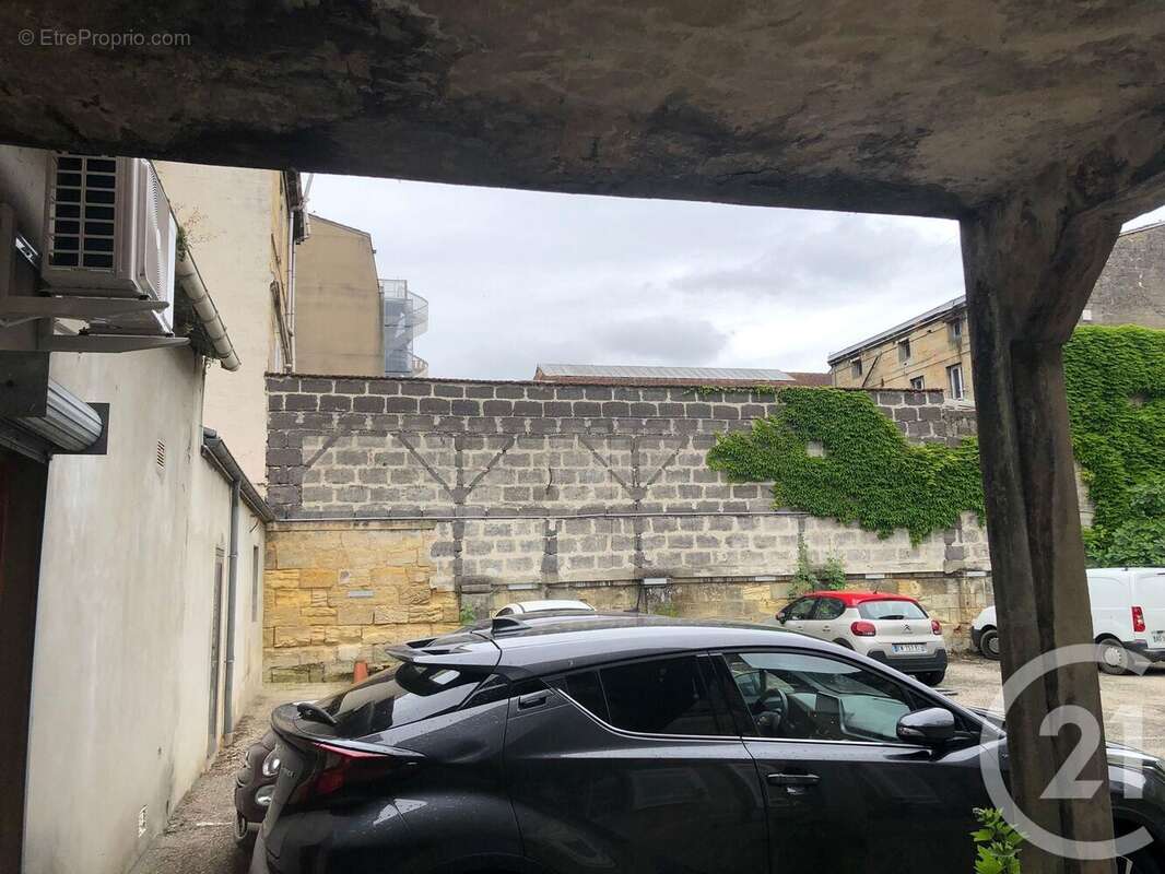 Parking à BORDEAUX