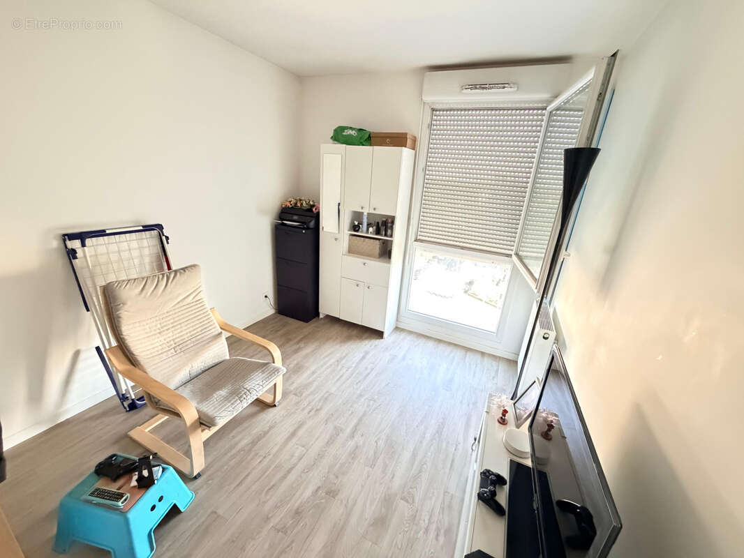 Appartement T3 récent de 58 m2 avec balcon et parking   Évry-Courcouronnes - photo 6