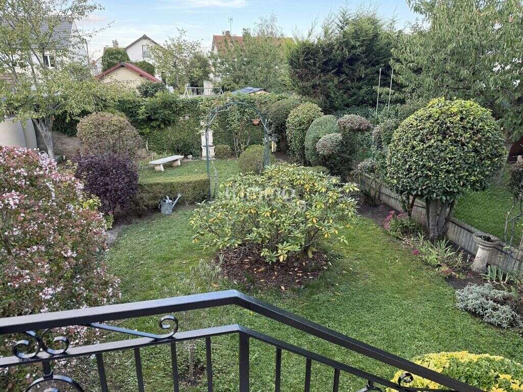 Maison à TREMBLAY-EN-FRANCE