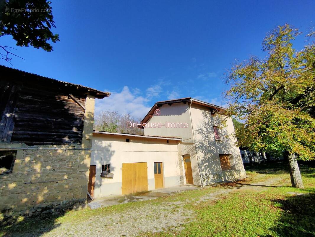 Maison à SAINT-BARDOUX