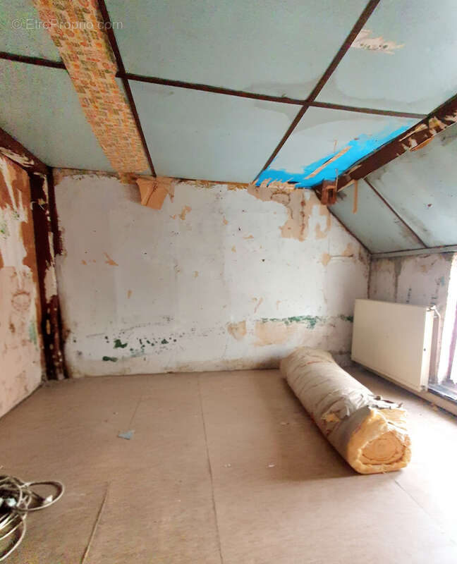 Maison à AULNOYE-AYMERIES