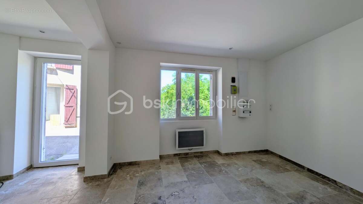 Maison à EYGUIERES