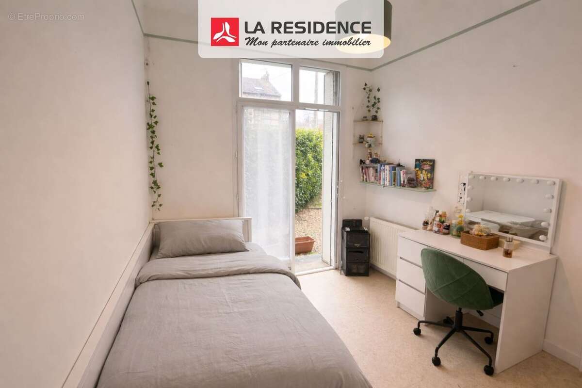 Maison à BONNIERES-SUR-SEINE