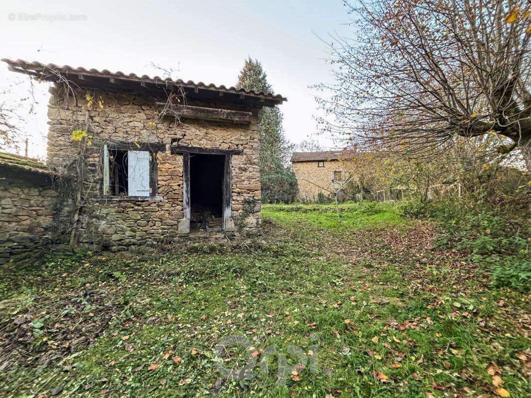 Maison à SAINT-LAURENT-LES-EGLISES