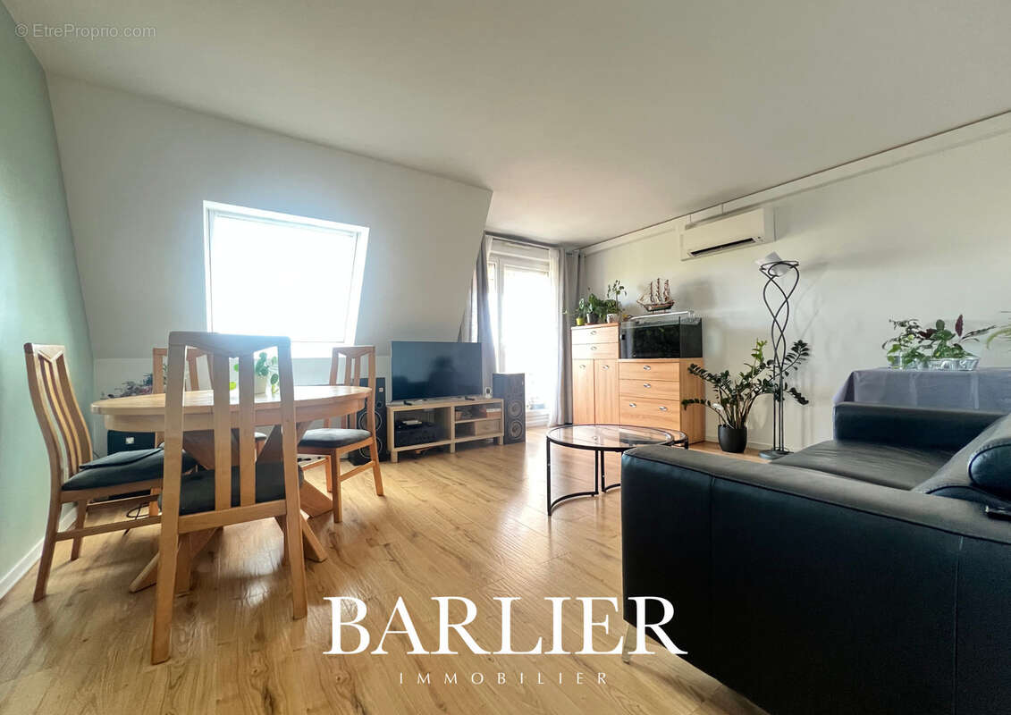 Appartement en attique   4 pièces de 68 m2 avec vue dégagée - photo 3