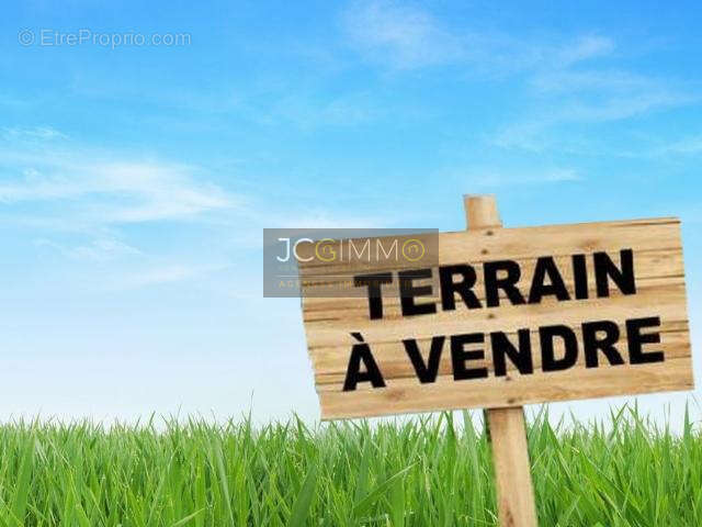 Terrain à LA FARLEDE