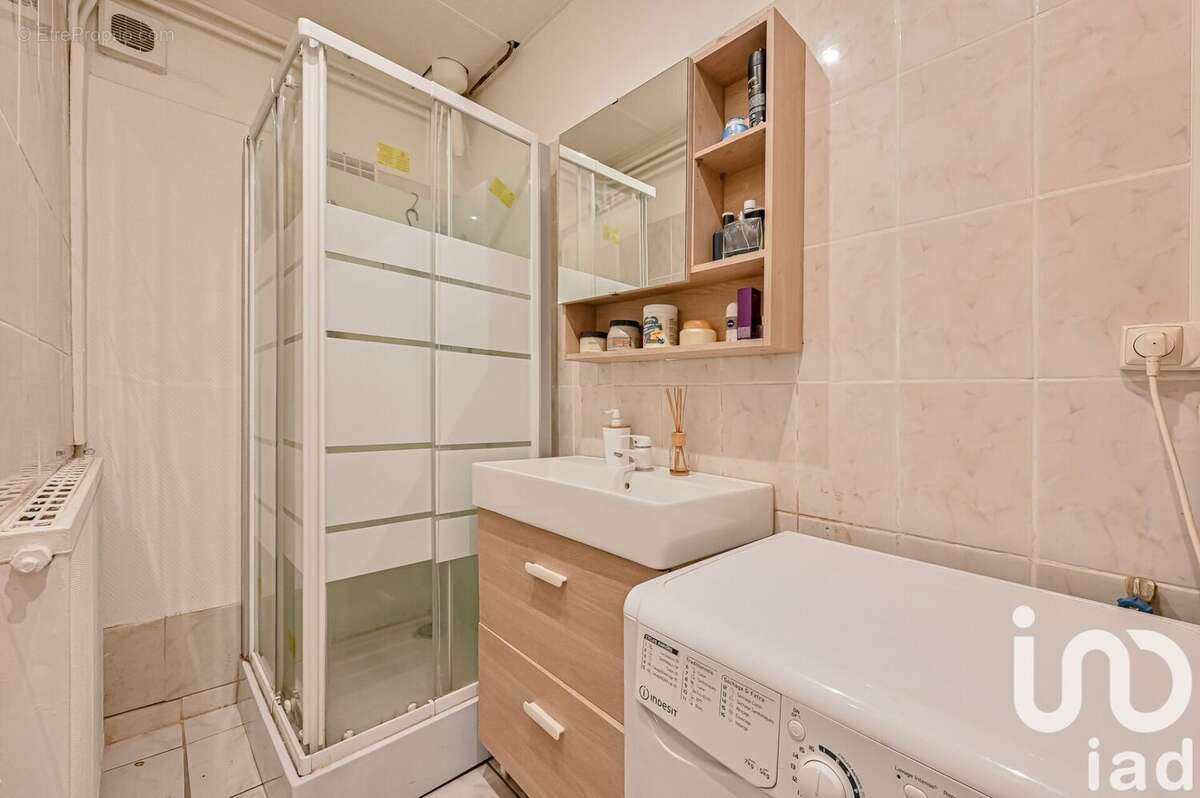 Photo 8 - Appartement à PARIS-18E