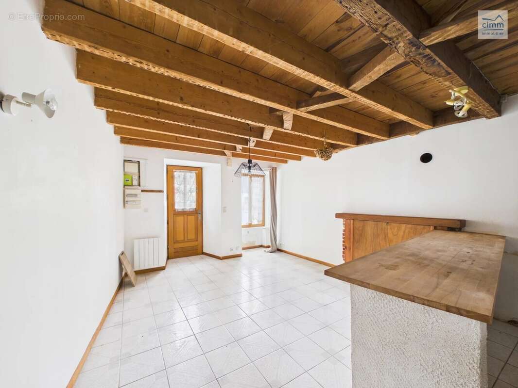 Maison à LES BRULAIS