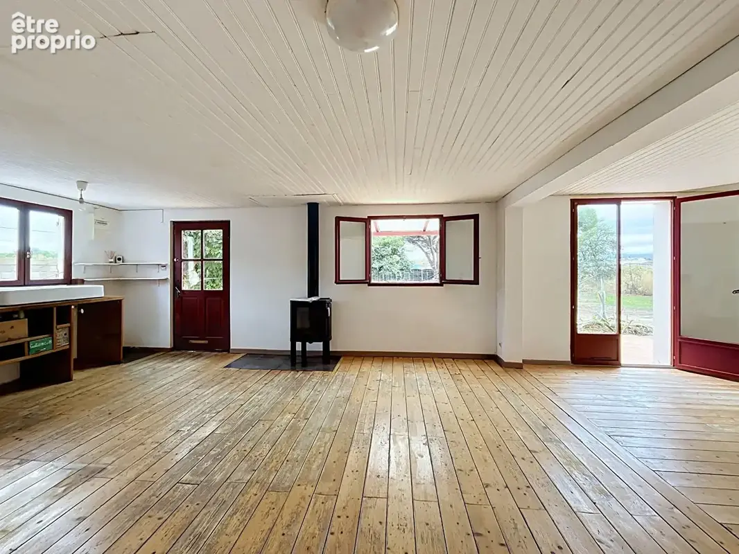 Plain-pied ,3 chambres , grand jardin arboré et studio independant - photo 4