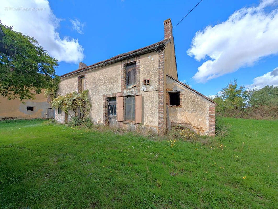 Maison à DIGES
