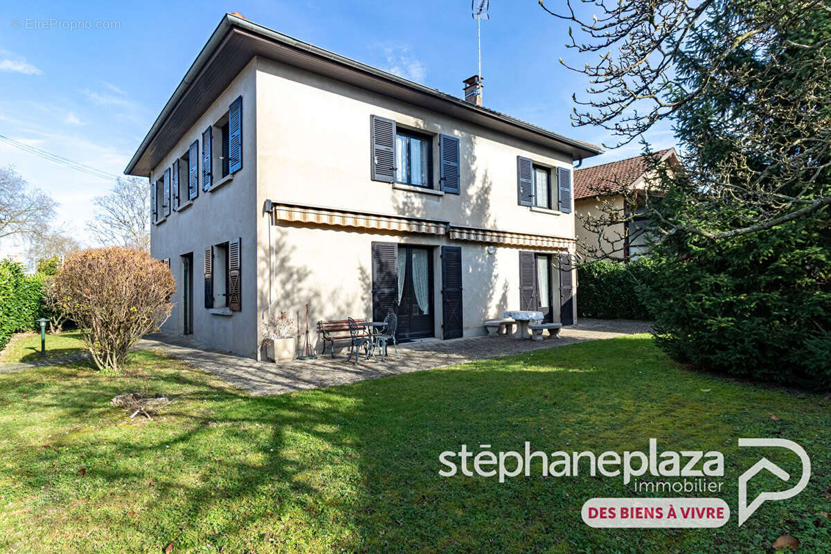 Maison à BOURG-EN-BRESSE