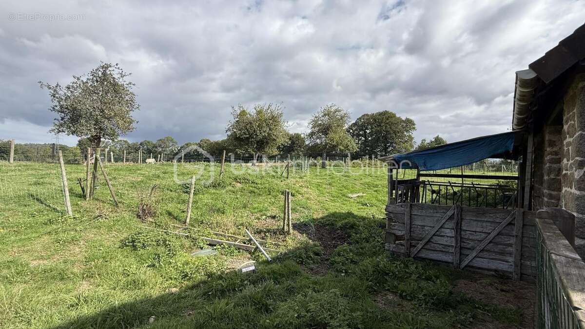 Maison à CHAMPSECRET