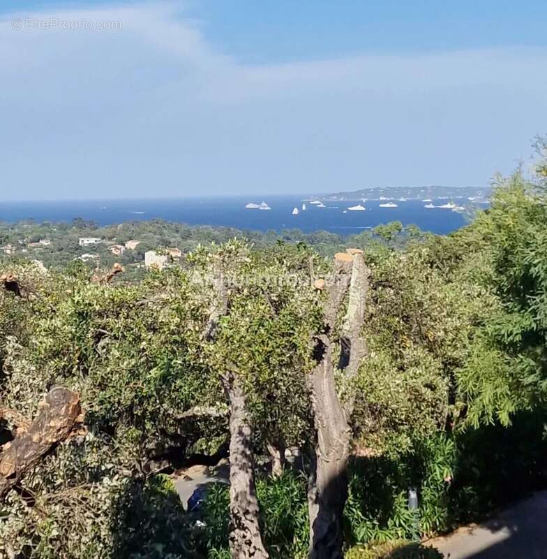 Appartement à GRIMAUD