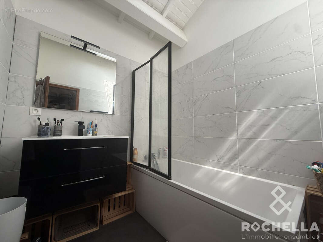 Maison 243 m² à Bignay  - photo 9
