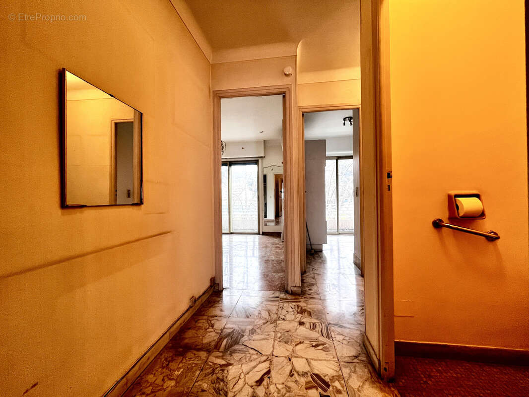 Appartement à MENTON