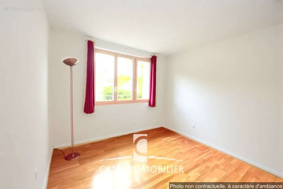Maison à LES LOGES-EN-JOSAS