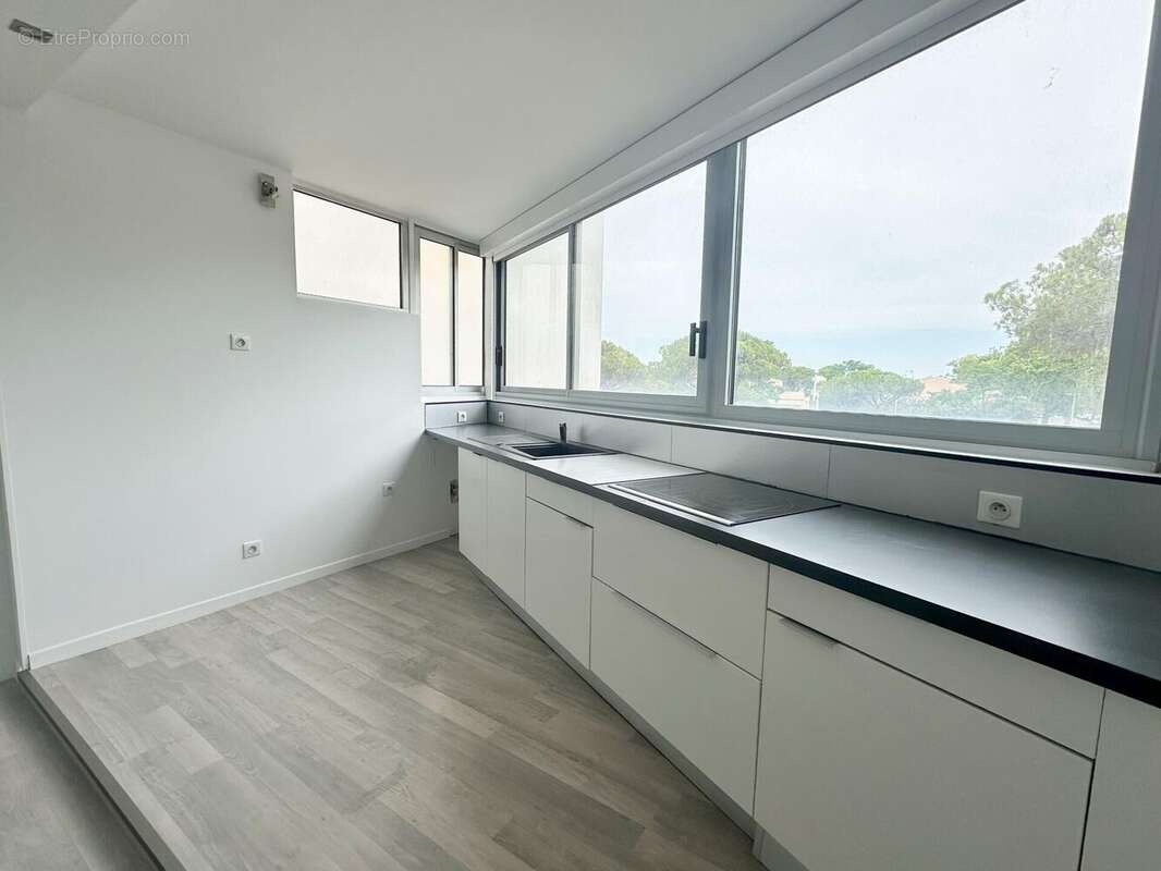 Photo 3 - Appartement à MAUGUIO