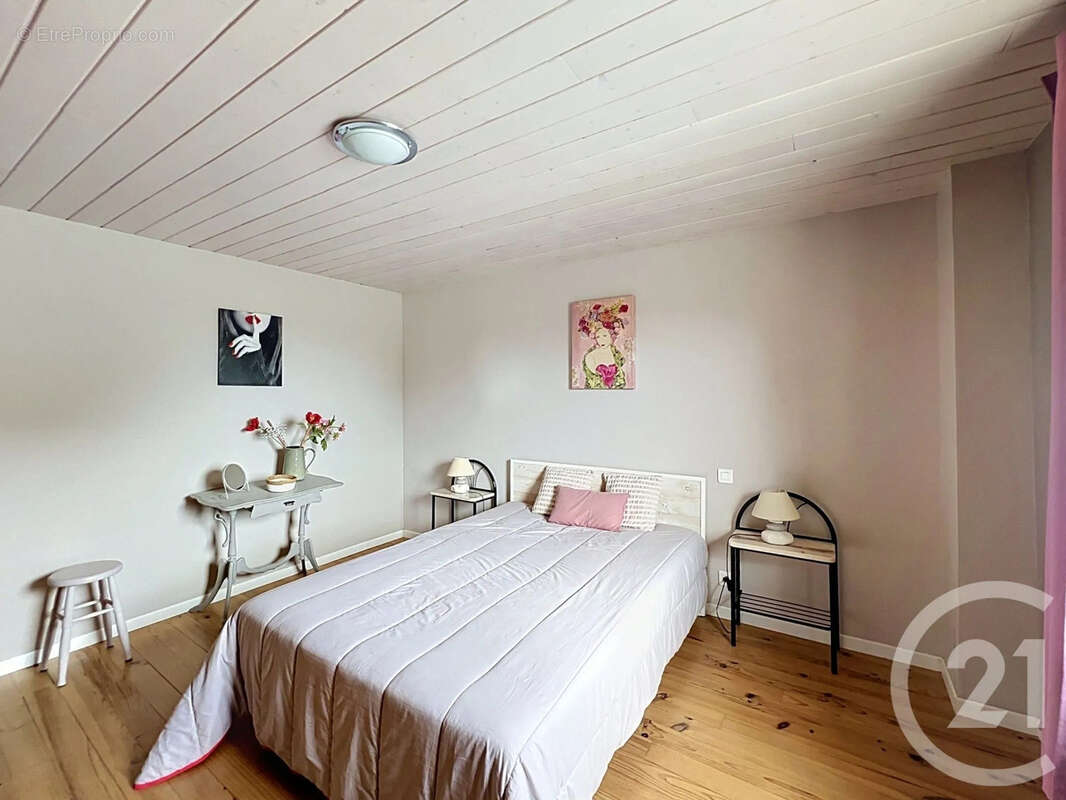Maison 267 m² à Mirande  - photo 24