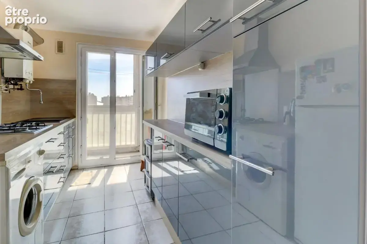 3P en étage élevé, balcon et aperçu mer – Carras / Arénas - photo 10