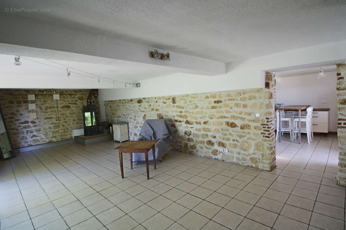 Maison à PUY-L'EVEQUE