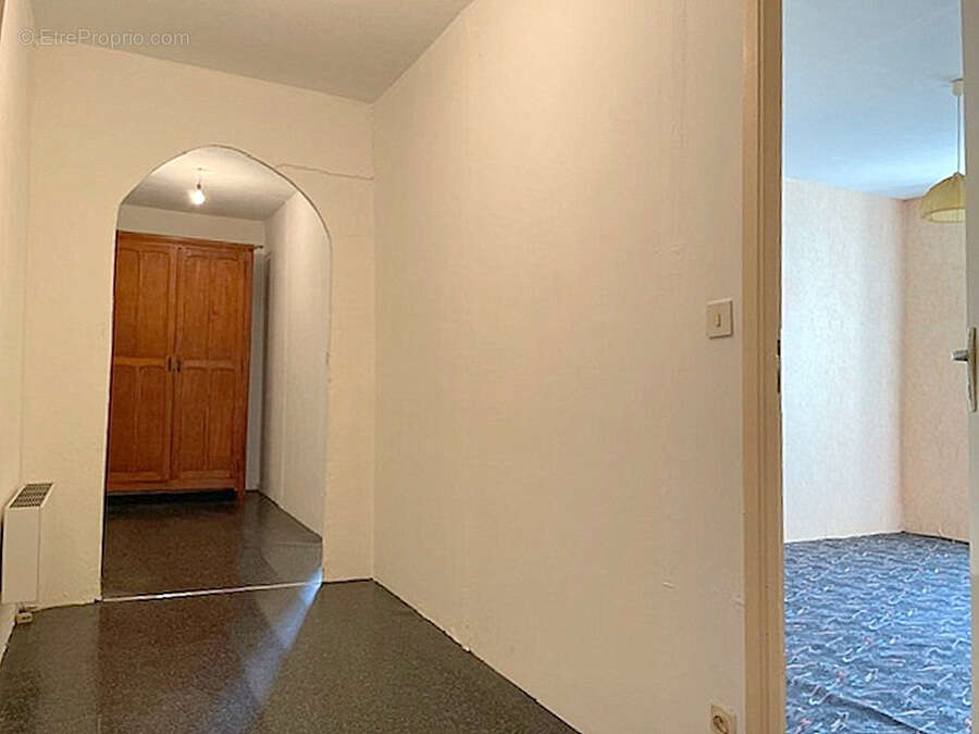 Maison à rénover avec beau potentiel - 105 m² - Proche La Rochelle - photo 10