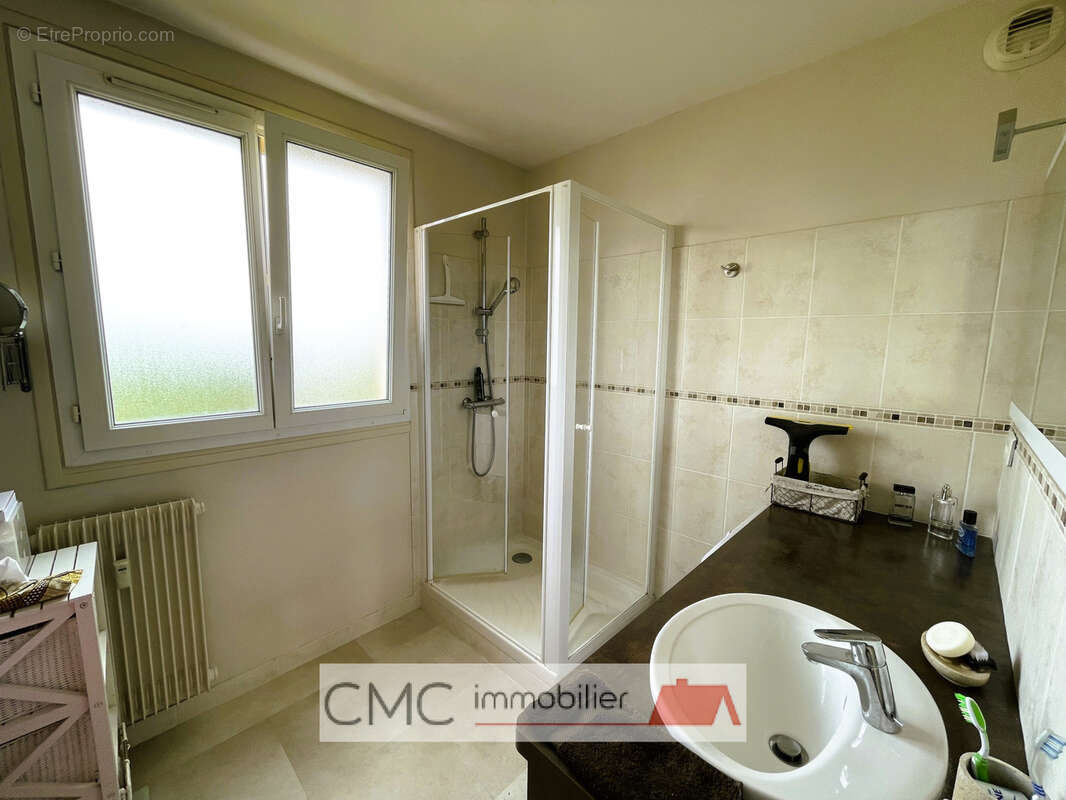 Appartement 81 m² à Luisant  - photo 13