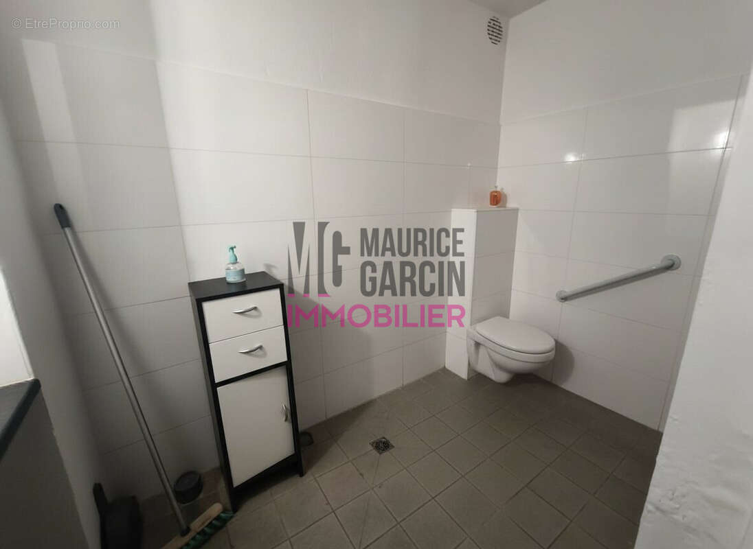 Commerce à CARPENTRAS