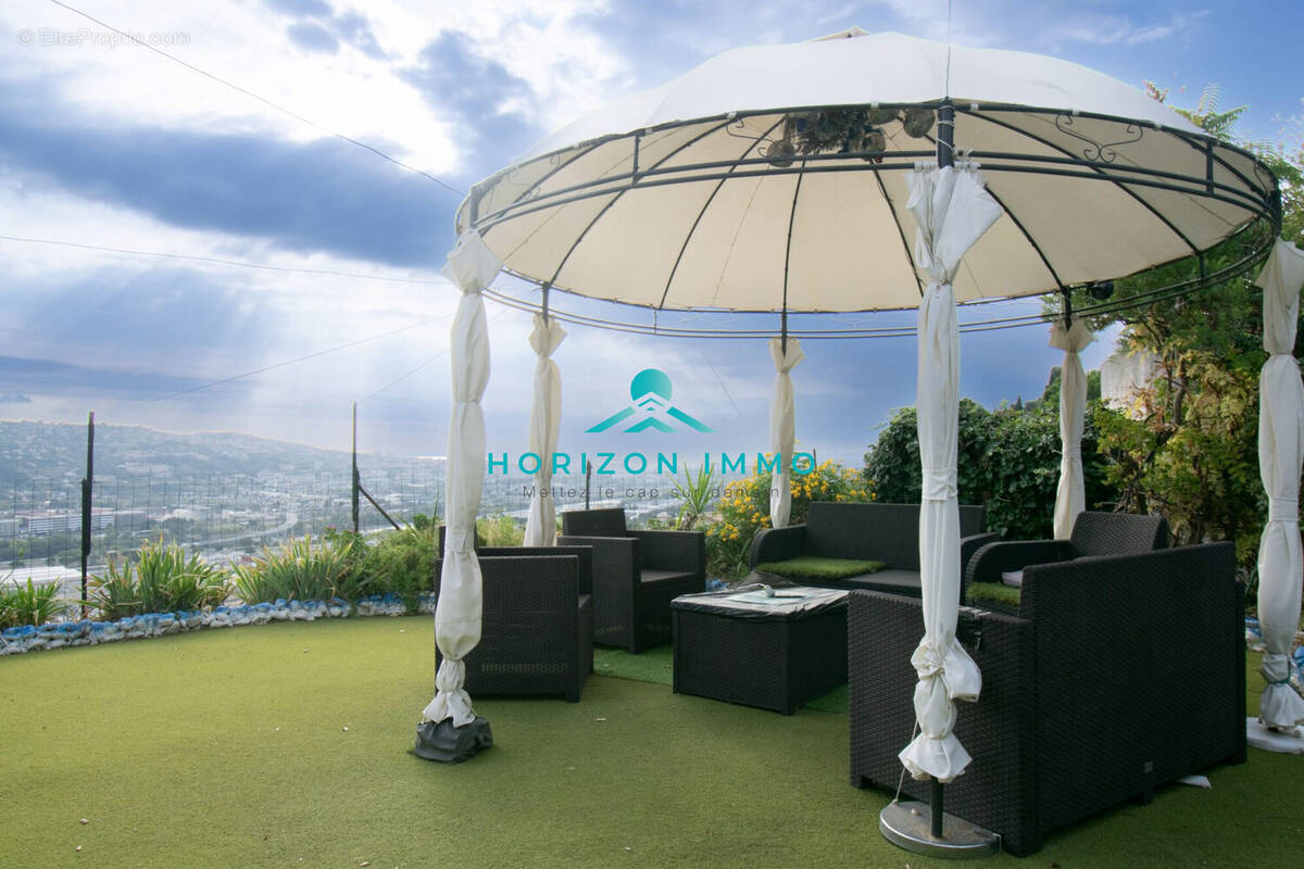 Maison à SAINT-LAURENT-DU-VAR