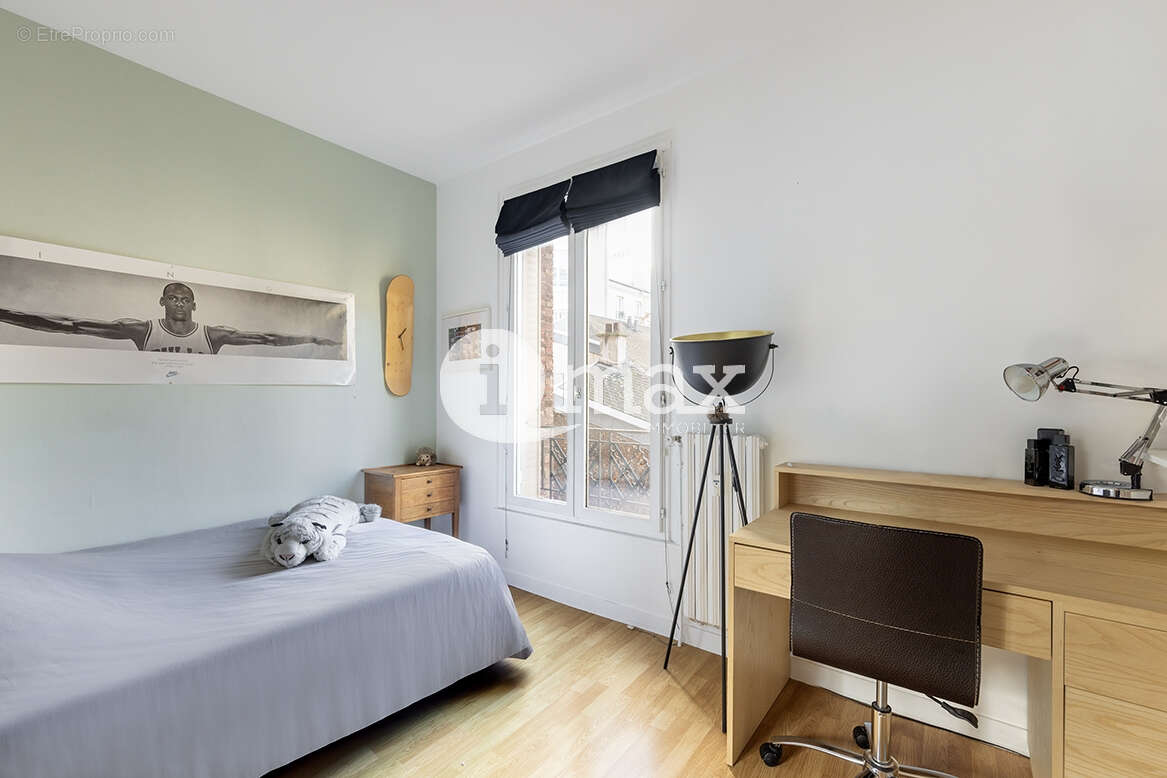 Appartement à LEVALLOIS-PERRET