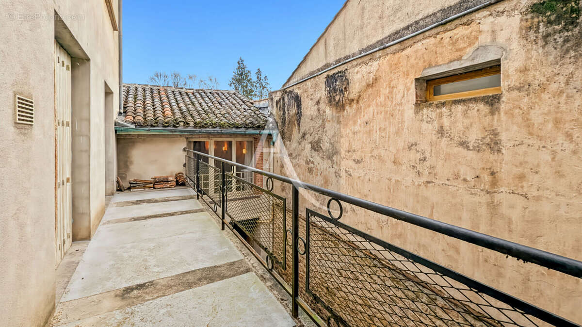 Maison à SAUVETERRE-LA-LEMANCE