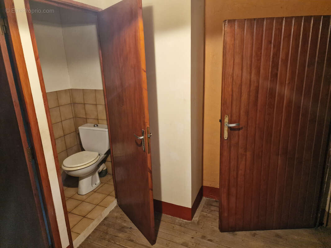 Maison à MURAT-SUR-VEBRE