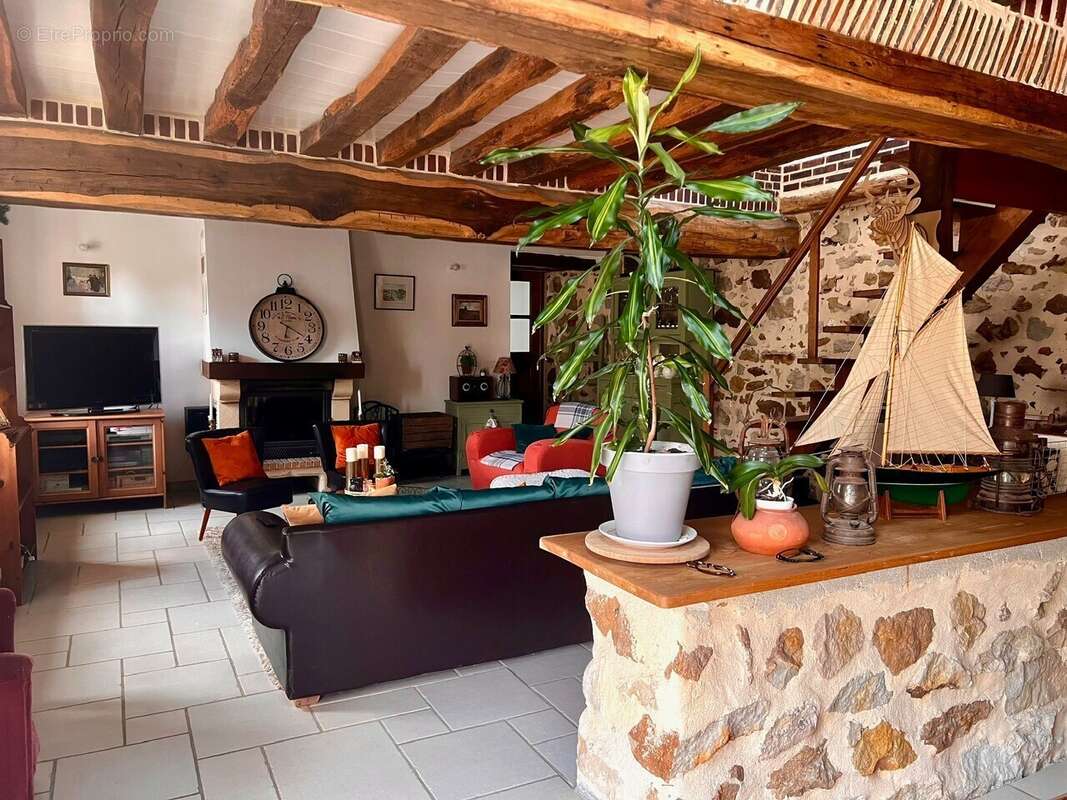 Maison 185 m² à Provins  - photo 5