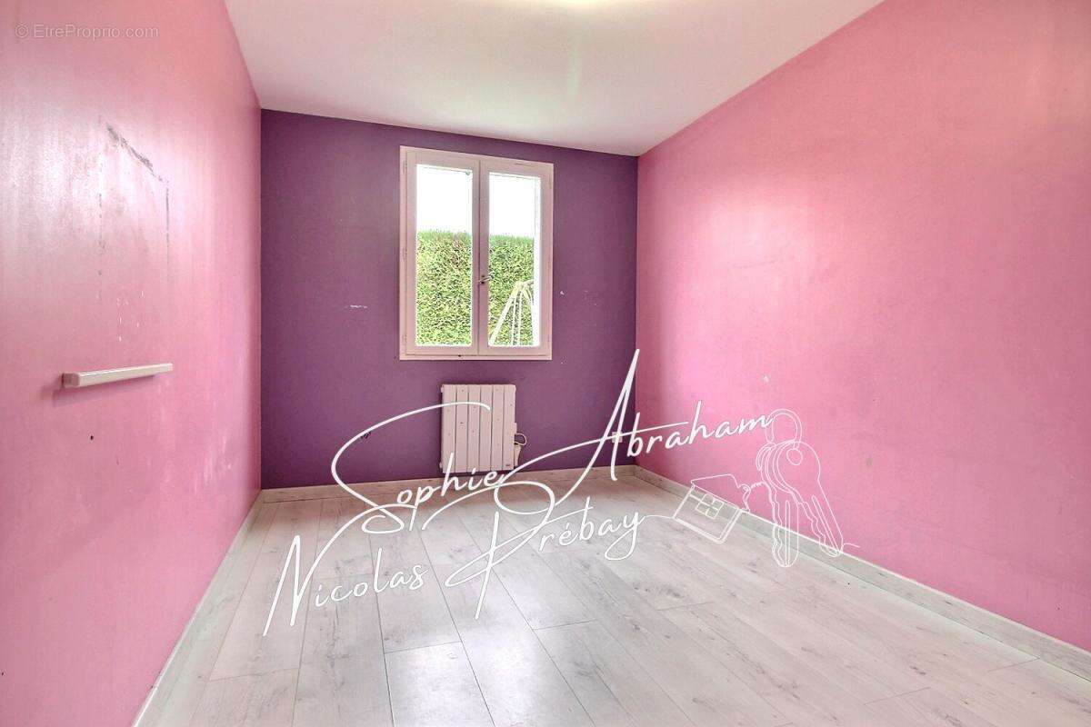 Maison à BAZOCHES-LES-GALLERANDES