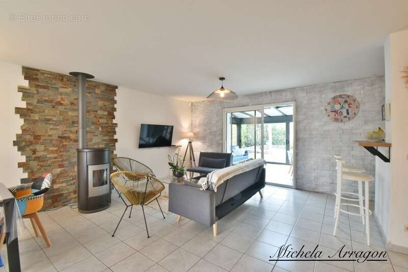 Maison à PORT-DES-BARQUES