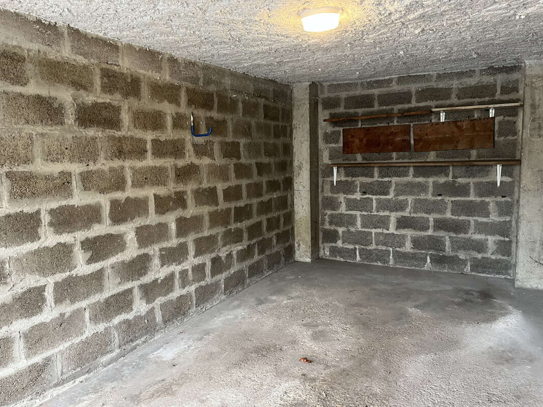 Parking à VILLEURBANNE