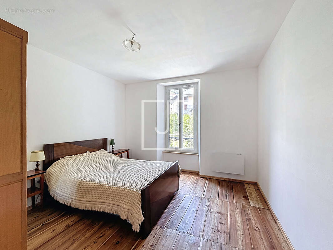 Appartement à LA CONDAMINE-CHATELARD