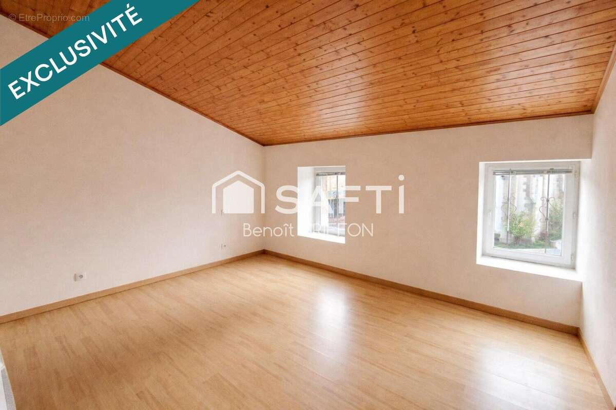 Photo 6 - Maison à LES LANDES-GENUSSON