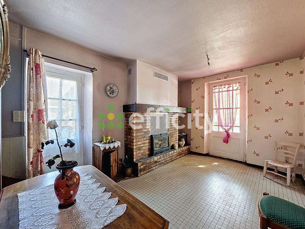 Maison à SAINT-JUSTIN