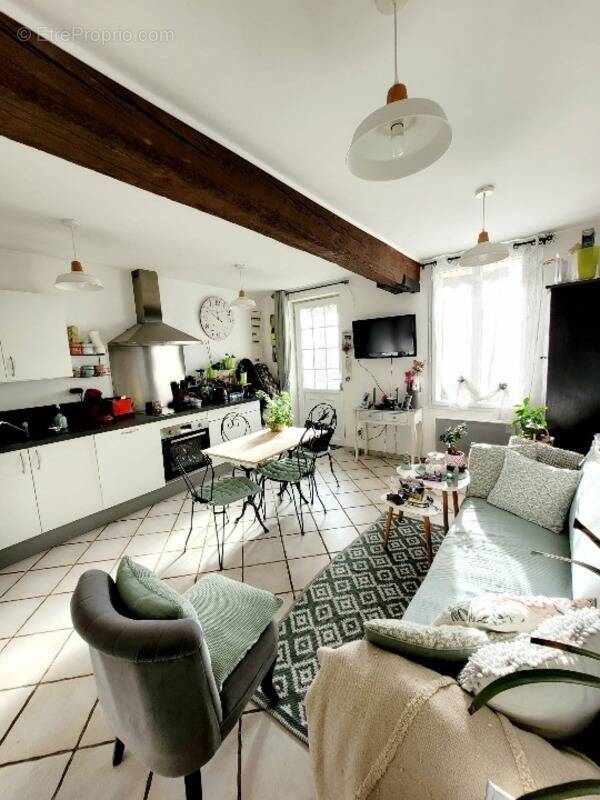 Maison à vendre 3 pièces CROUTTES SUR MARNE (02) - photo 1