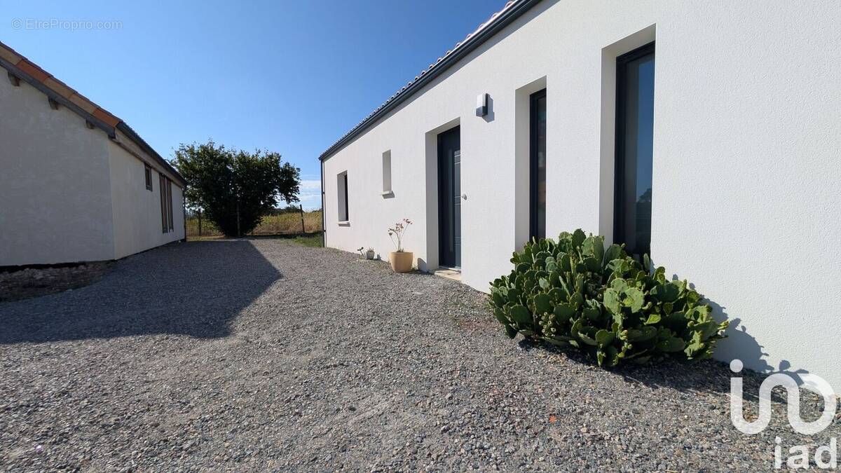 Photo 1 - Maison à BREUIL-MAGNE