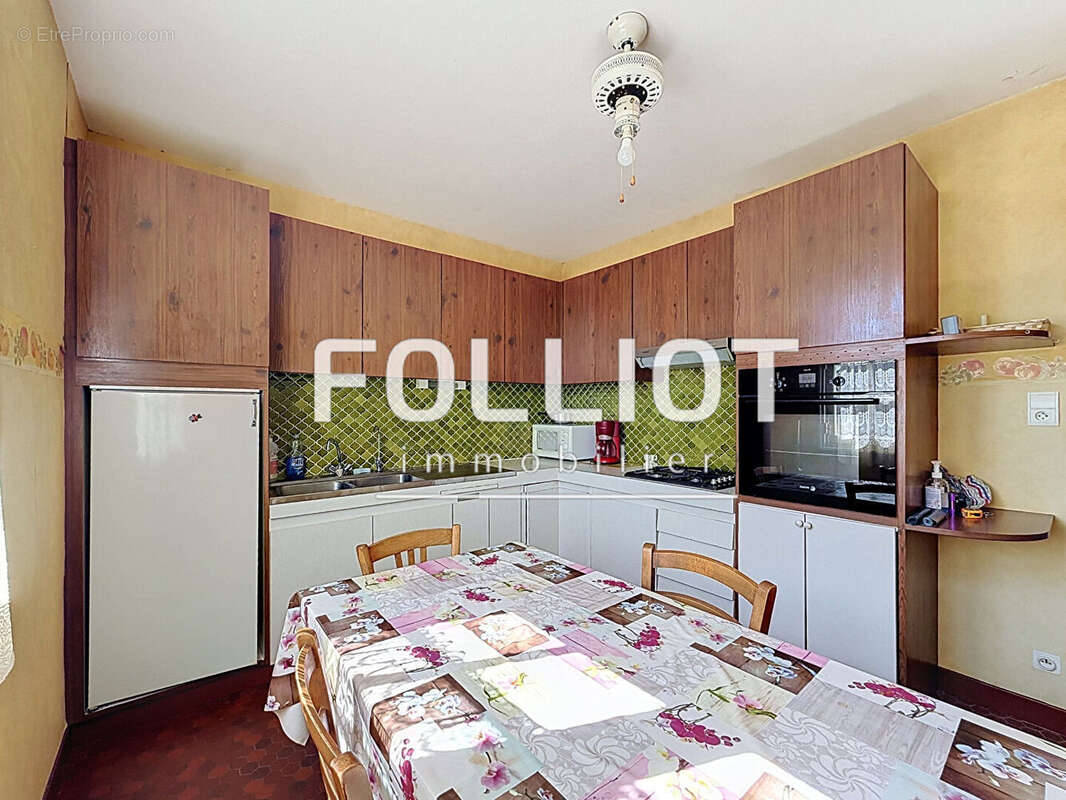 Maison à vendre à Avranches - 8 pièces, 150 m², à rafraichir - photo 4
