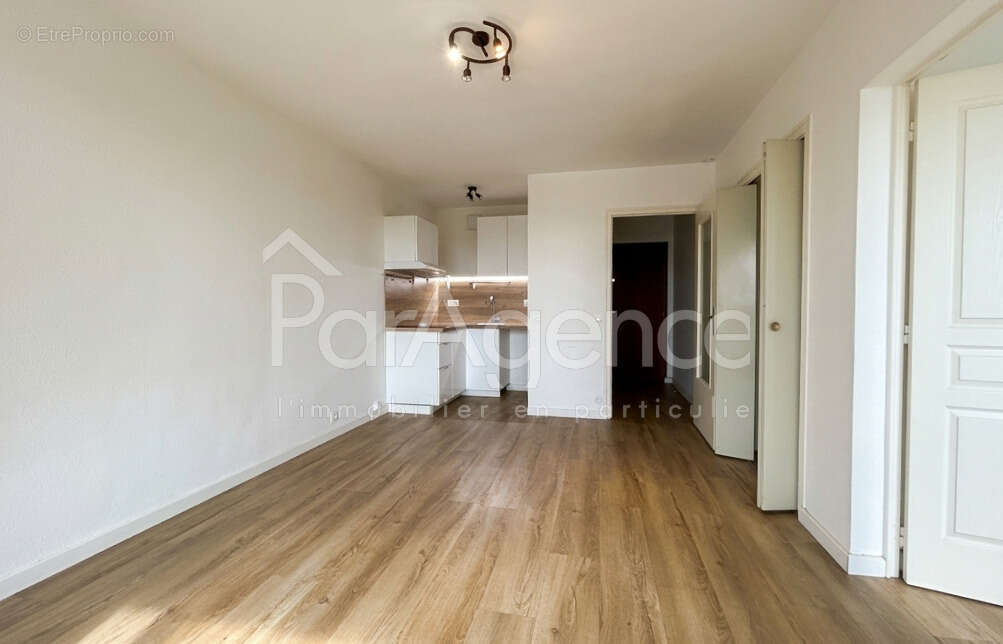 Appartement   Lumineux T2 à 800 m de la plage - photo 3
