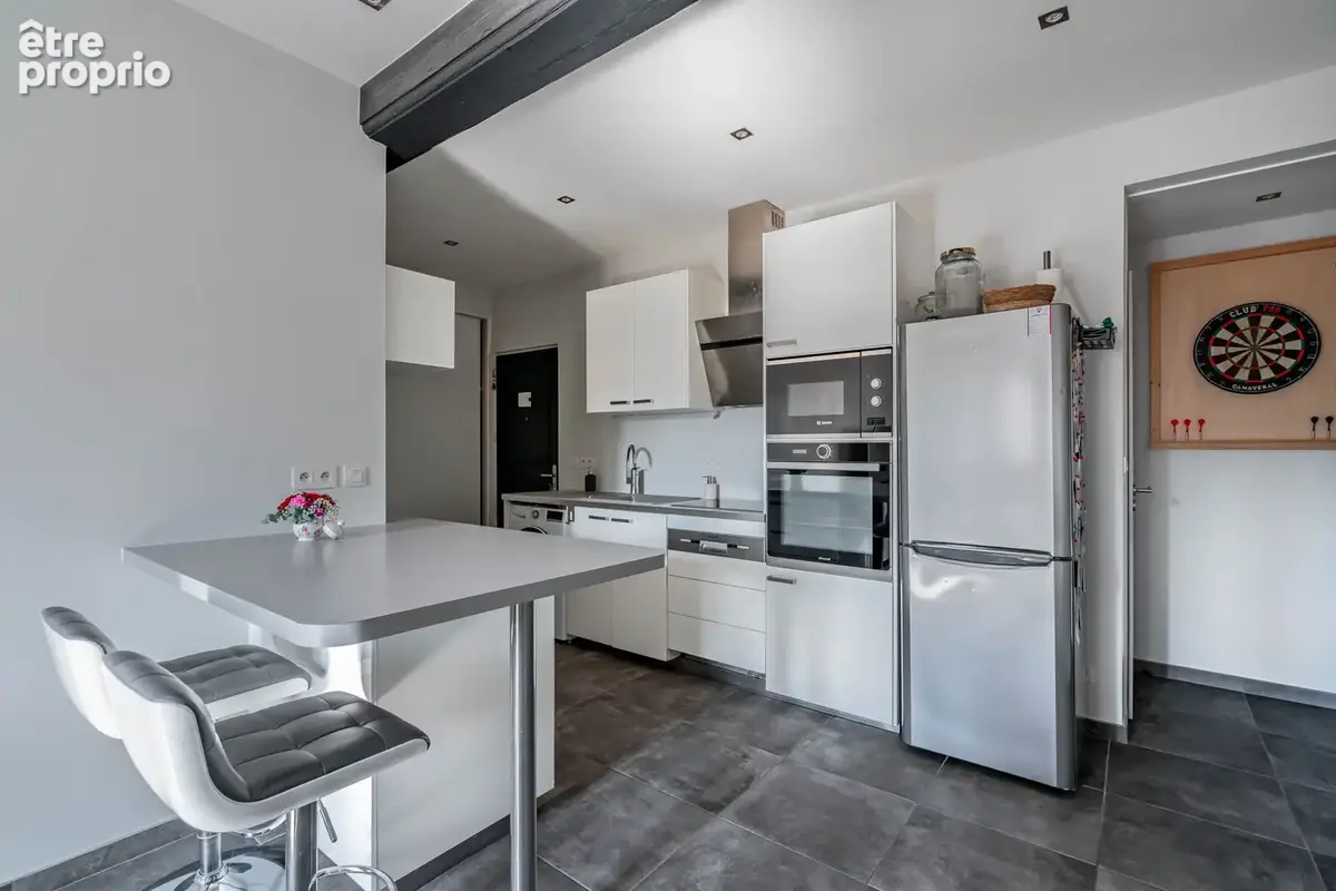 Plein centre, appartement T2 de 40m2 avec garage fermé. - photo 3